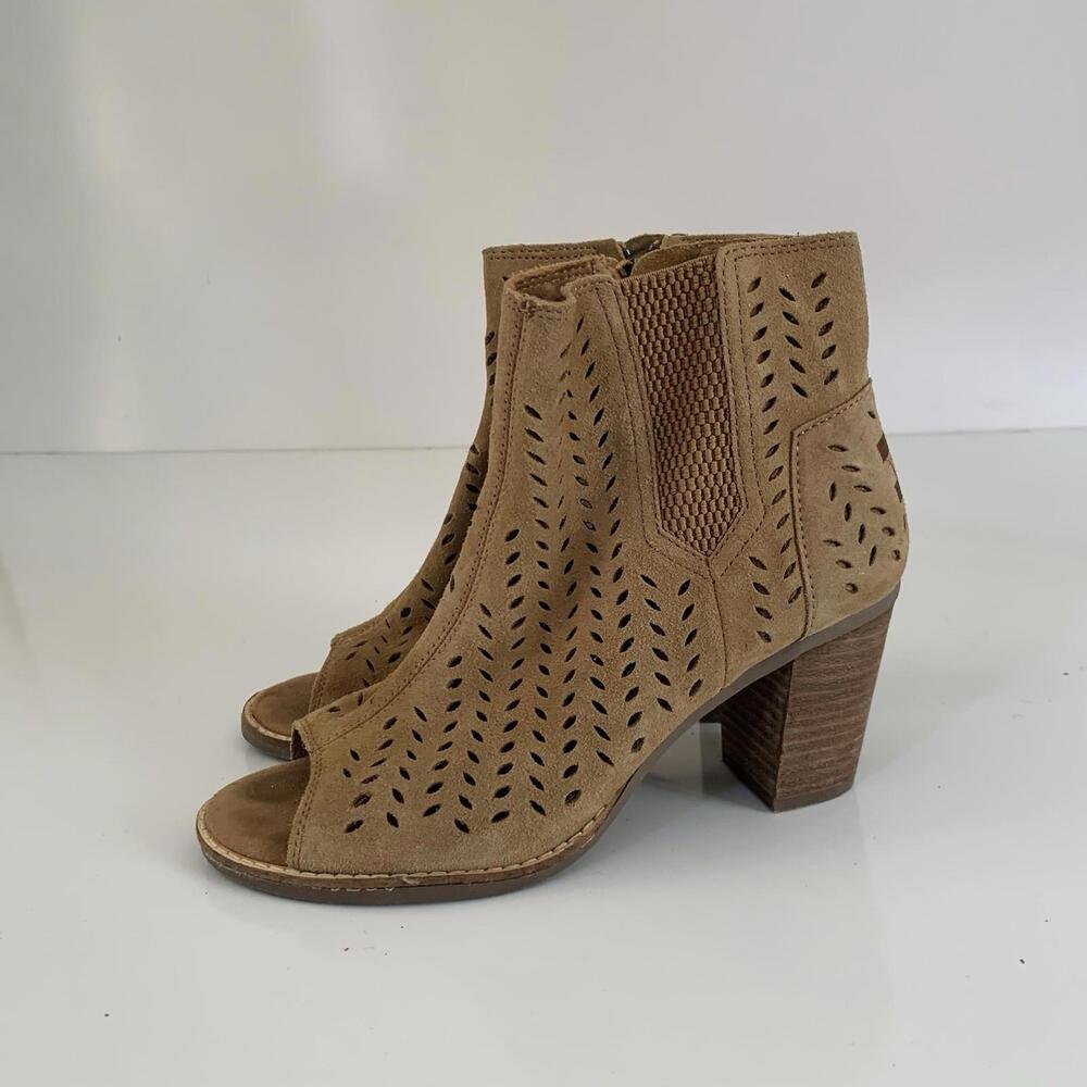 Tom’s Majorca peep toe suede laser cut chevron perforated booties bootie 6
